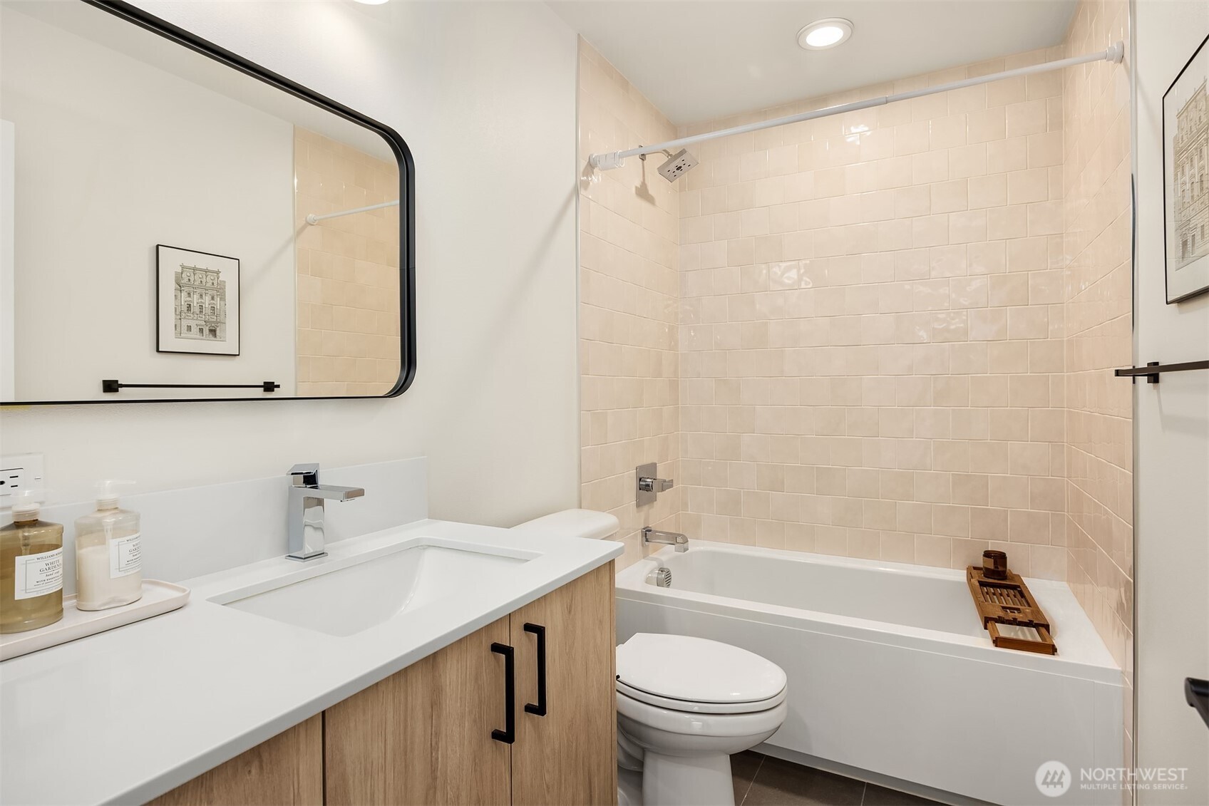 8606 Linden Avenue N, Seattle, WA 98103