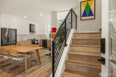 8606 Linden Avenue N, Seattle, WA 98103 - Photo 2