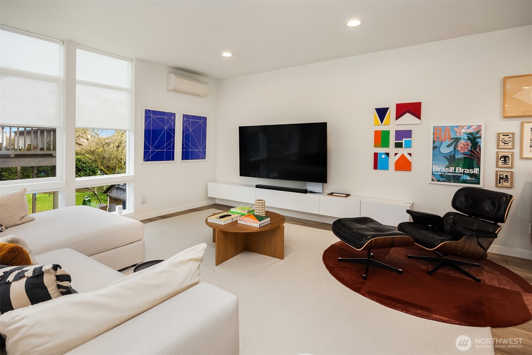 8606 Linden Avenue N, Seattle, WA 98103