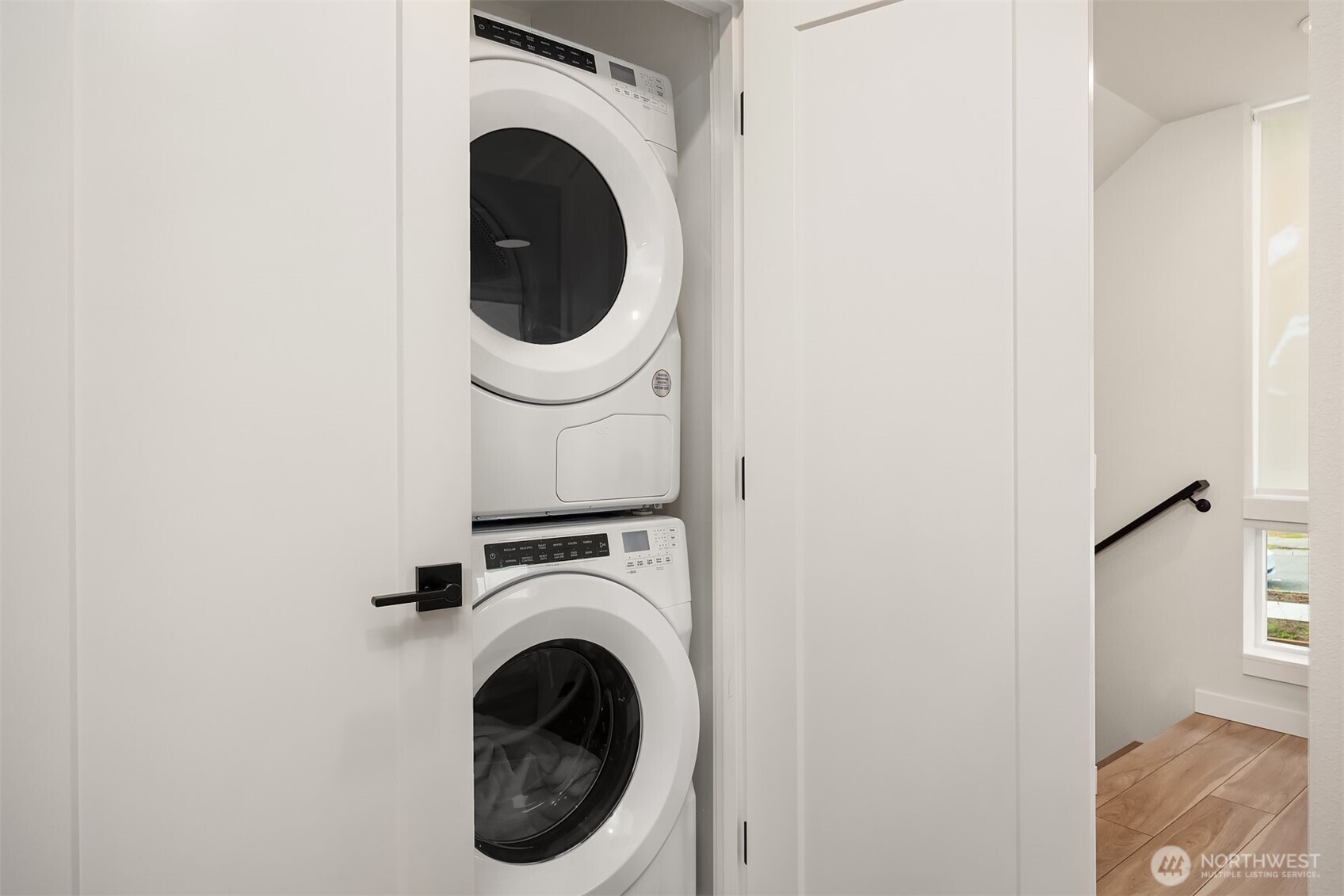 8606 Linden Avenue N, Seattle, WA 98103