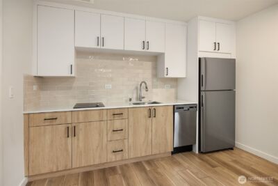 8606 Linden Avenue N, Seattle, WA 98103 - Photo 24