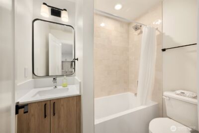 8606 Linden Avenue N, Seattle, WA 98103 - Photo 26