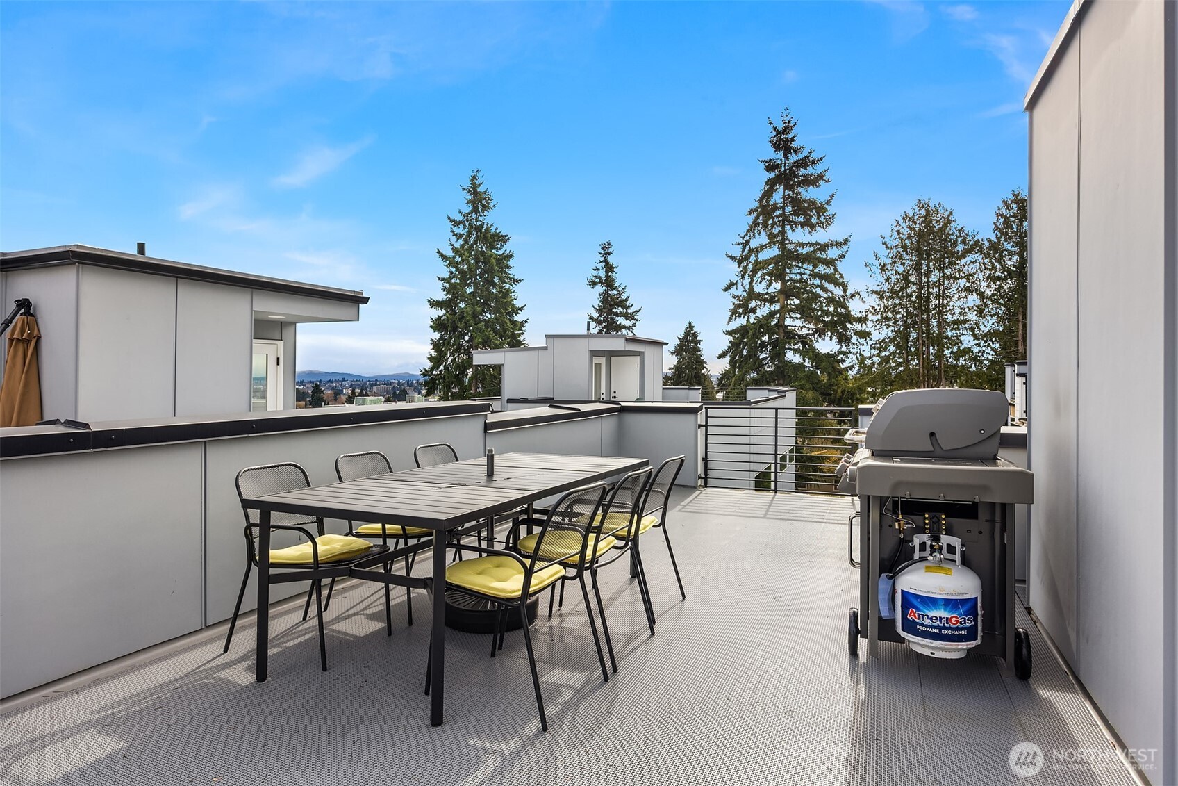 8606 Linden Avenue N, Seattle, WA 98103