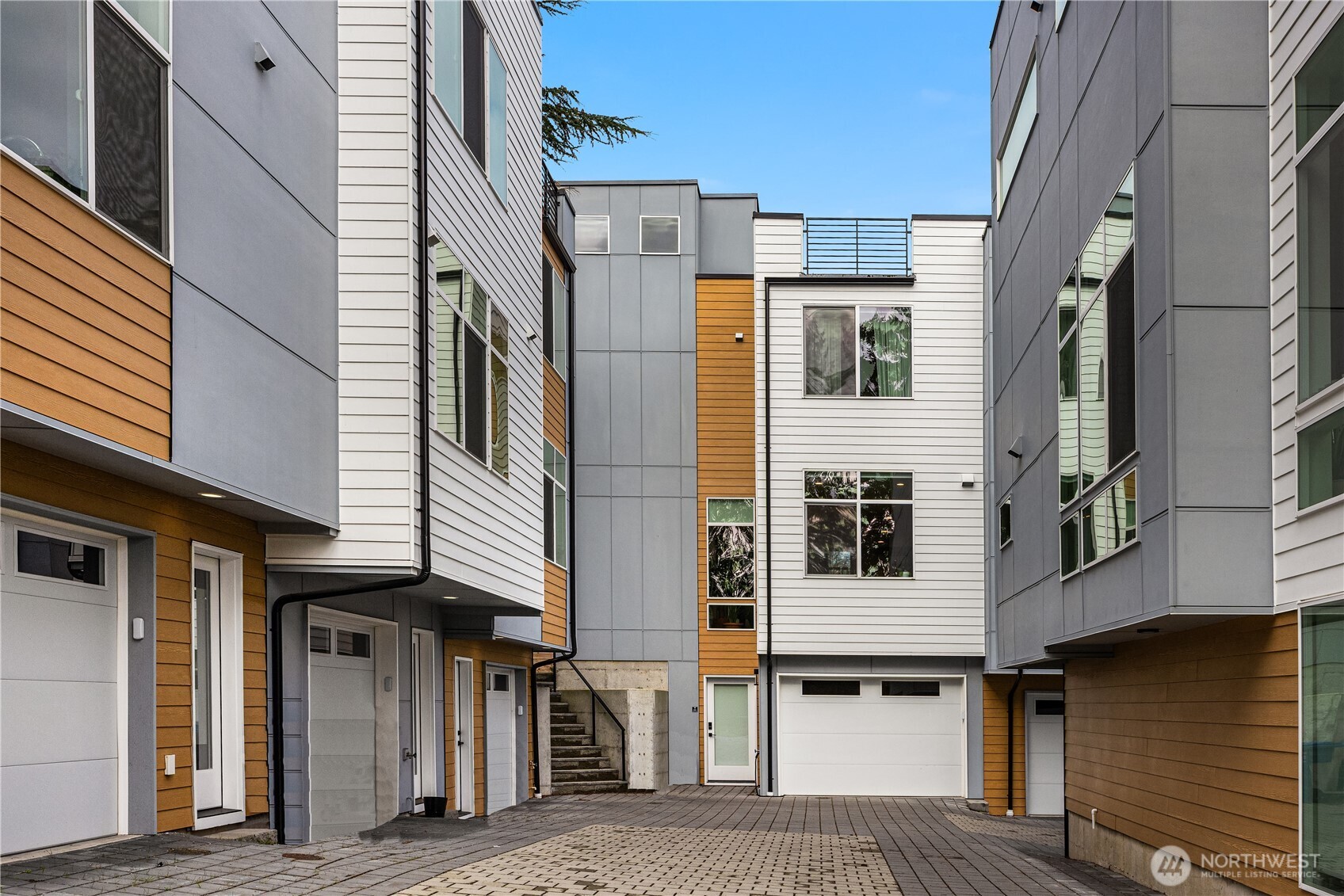 8606 Linden Avenue N, Seattle, WA 98103