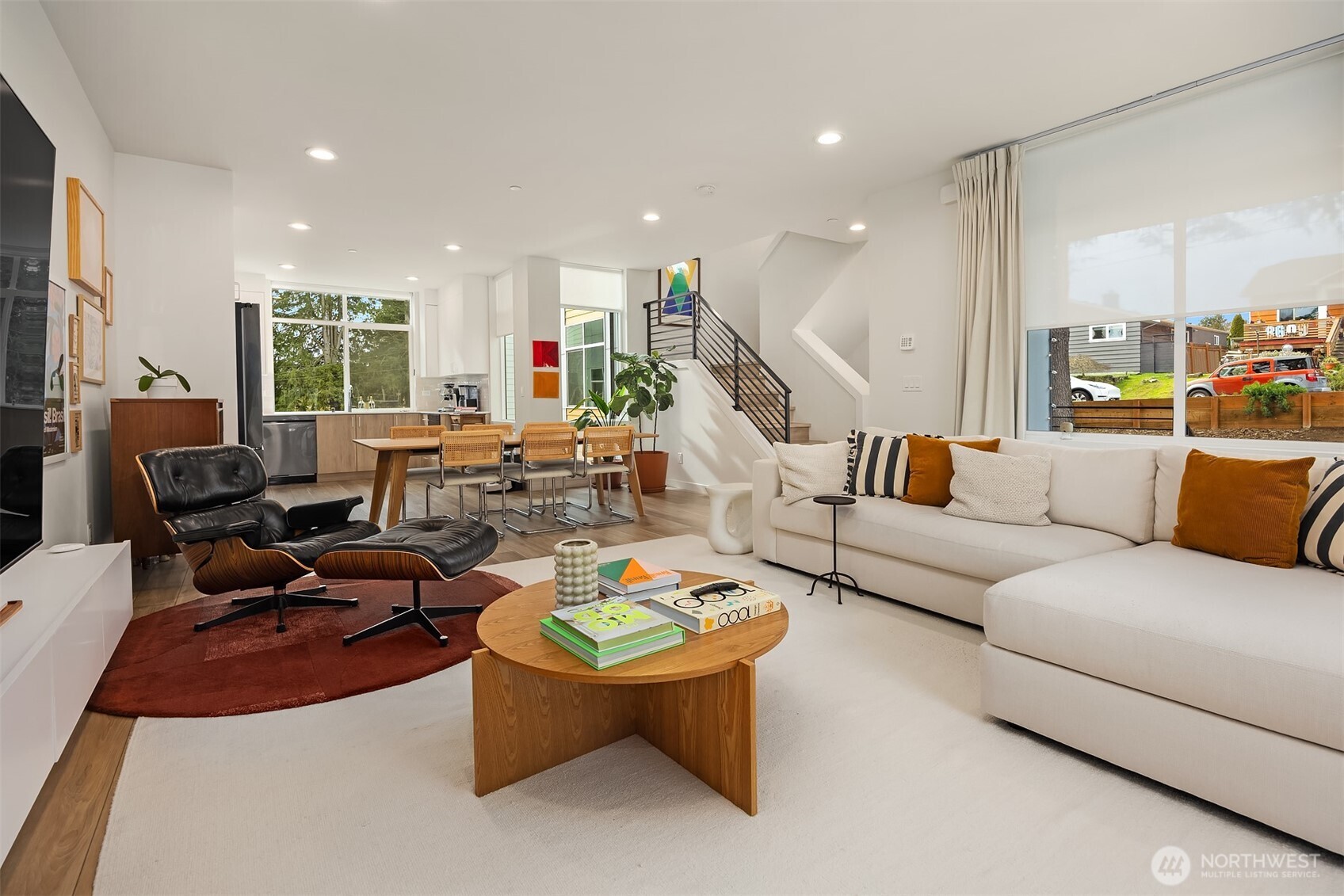 8606 Linden Avenue N, Seattle, WA 98103