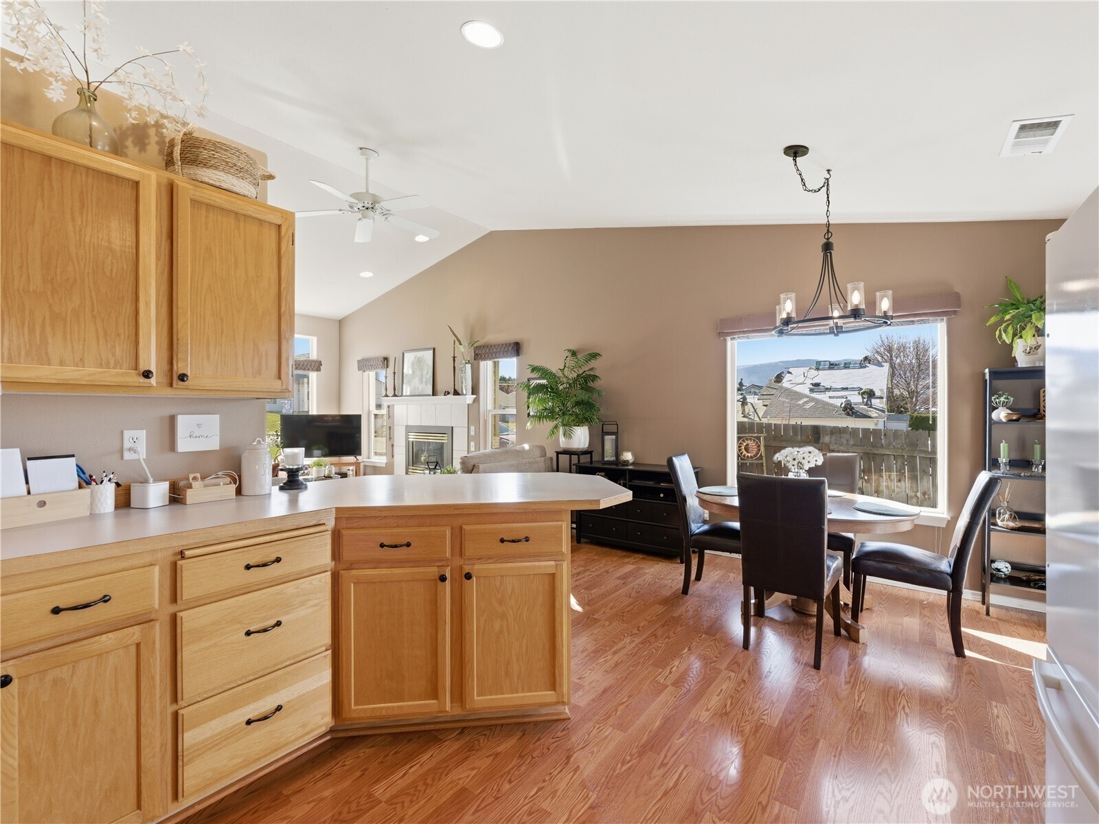 316 S Mary Avenue , East Wenatchee, WA 98802