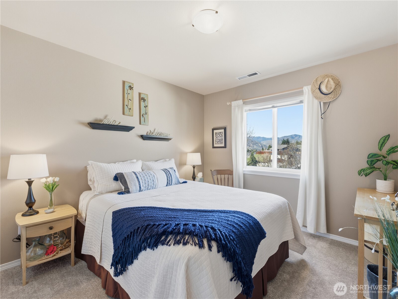 316 S Mary Avenue , East Wenatchee, WA 98802