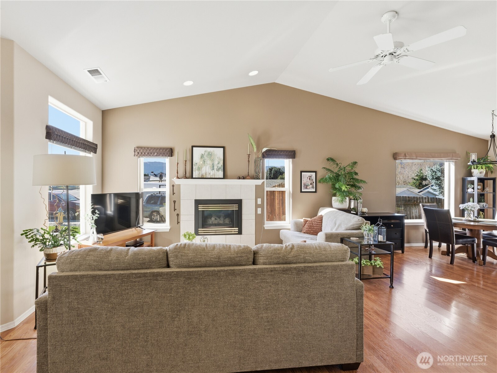 316 S Mary Avenue , East Wenatchee, WA 98802