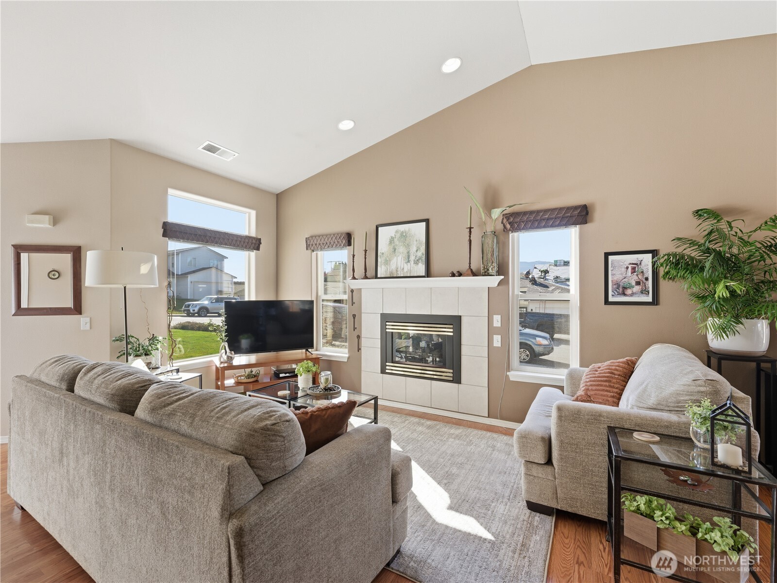 316 S Mary Avenue , East Wenatchee, WA 98802