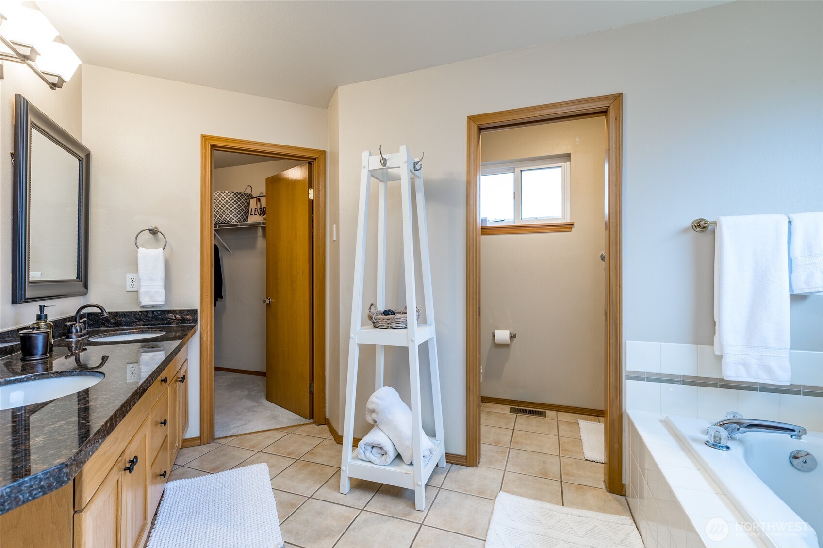 24512 147th Avenue SE, Kent, WA 98042