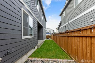 19014 131st Street Ct E, Bonney Lake, WA 98391 - Photo 34