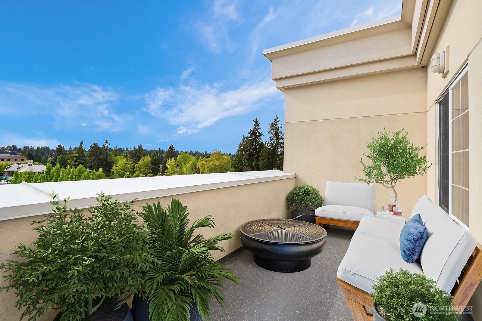11004 NE 11th Street #606, Bellevue, WA 98004-4580