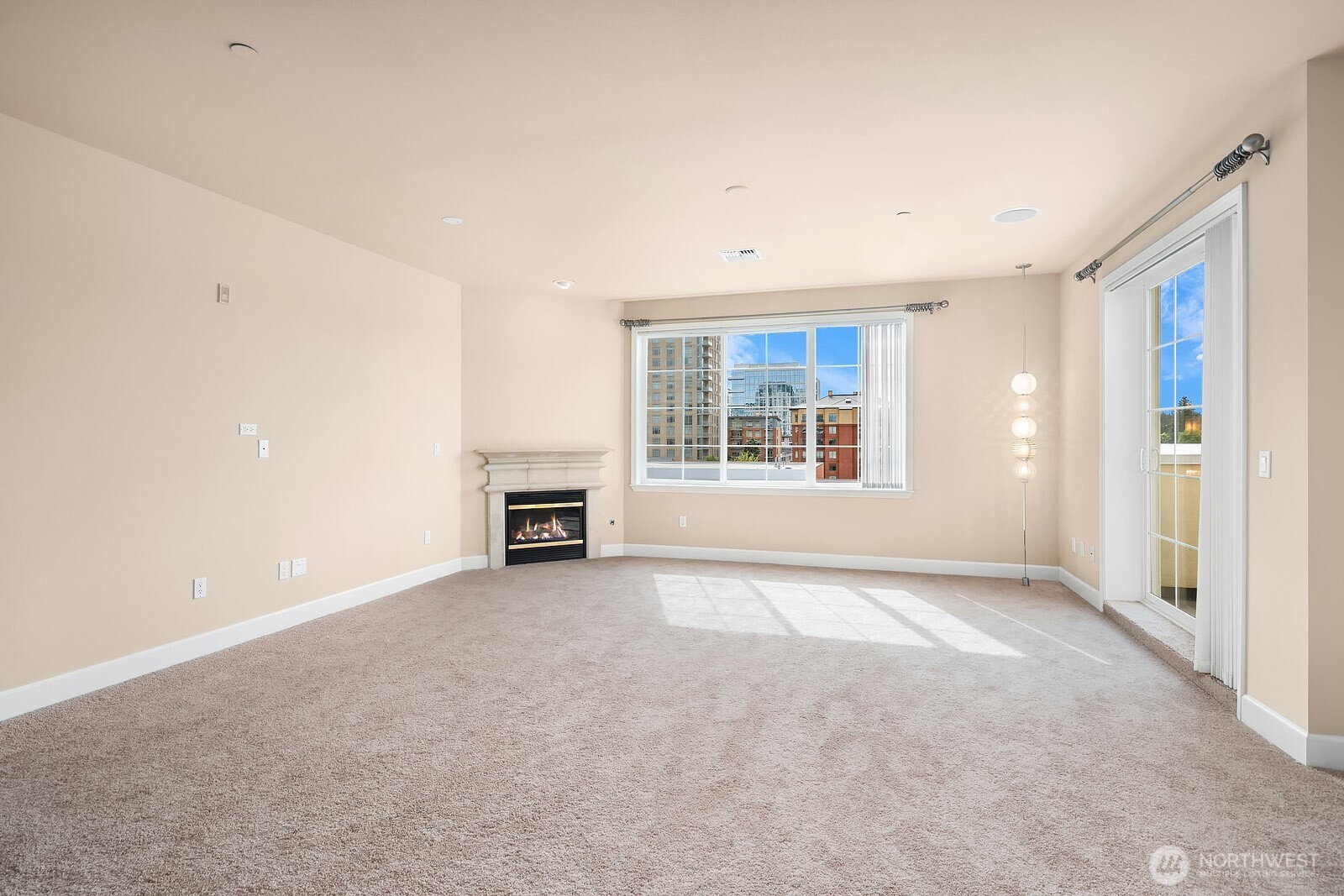 11004 NE 11th Street #606, Bellevue, WA 98004-4580