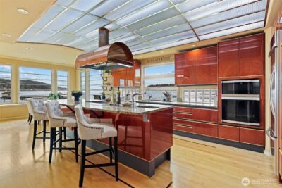 4701 NE Shore Place , Lake Forest Park, WA 98155-5639 - Photo 8