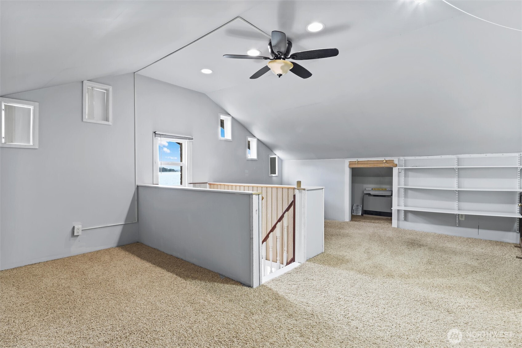 4728 NE 172nd Street , Lake Forest Park, WA 98155