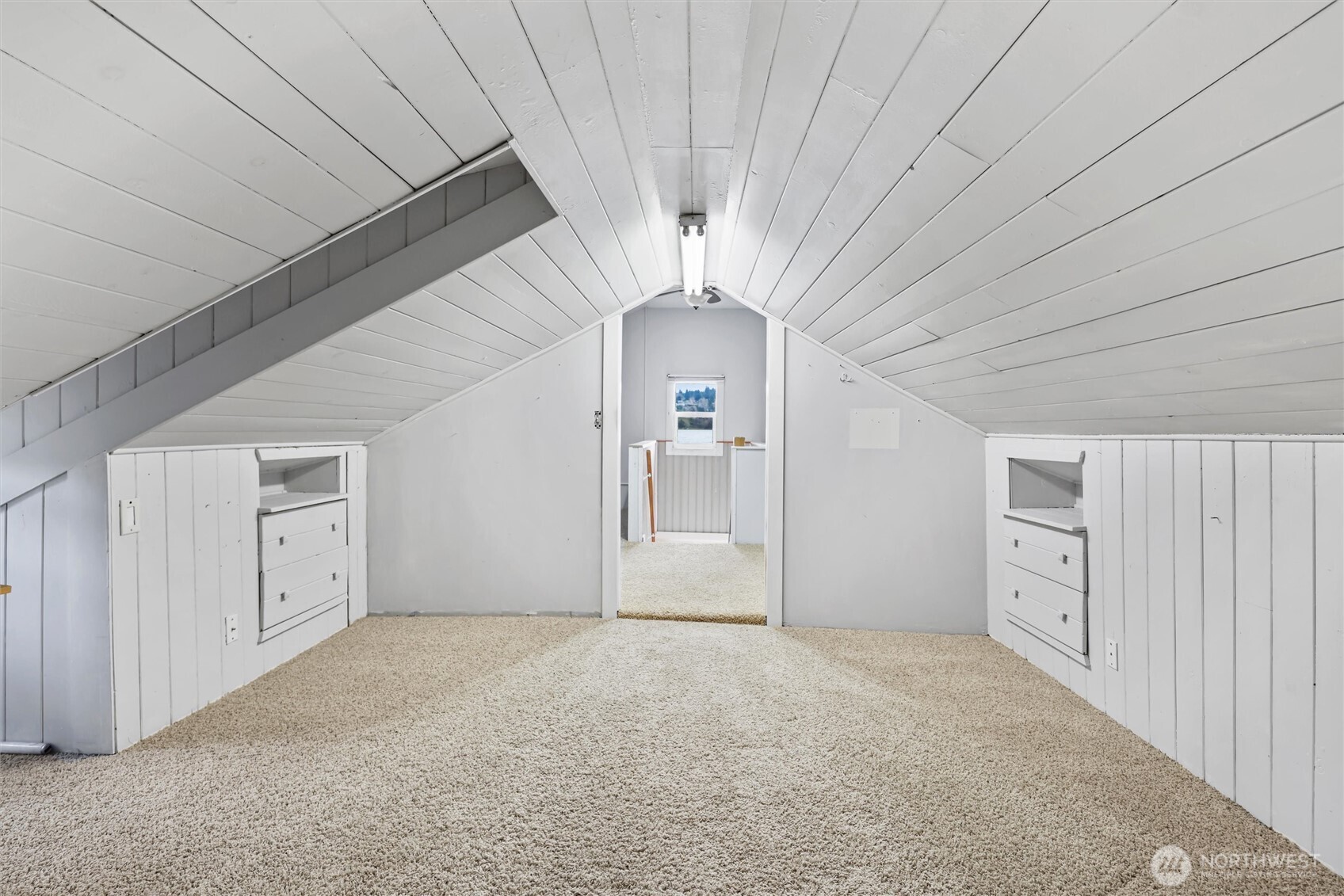 4728 NE 172nd Street , Lake Forest Park, WA 98155