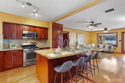 4728 NE 172nd Street , Lake Forest Park, WA 98155 - Photo 5