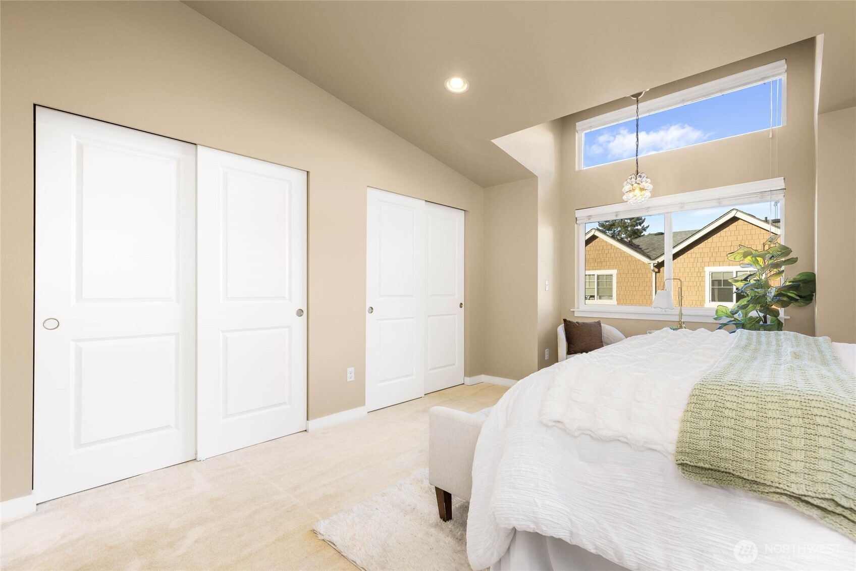 932 N 96th Street , Seattle, WA 98103