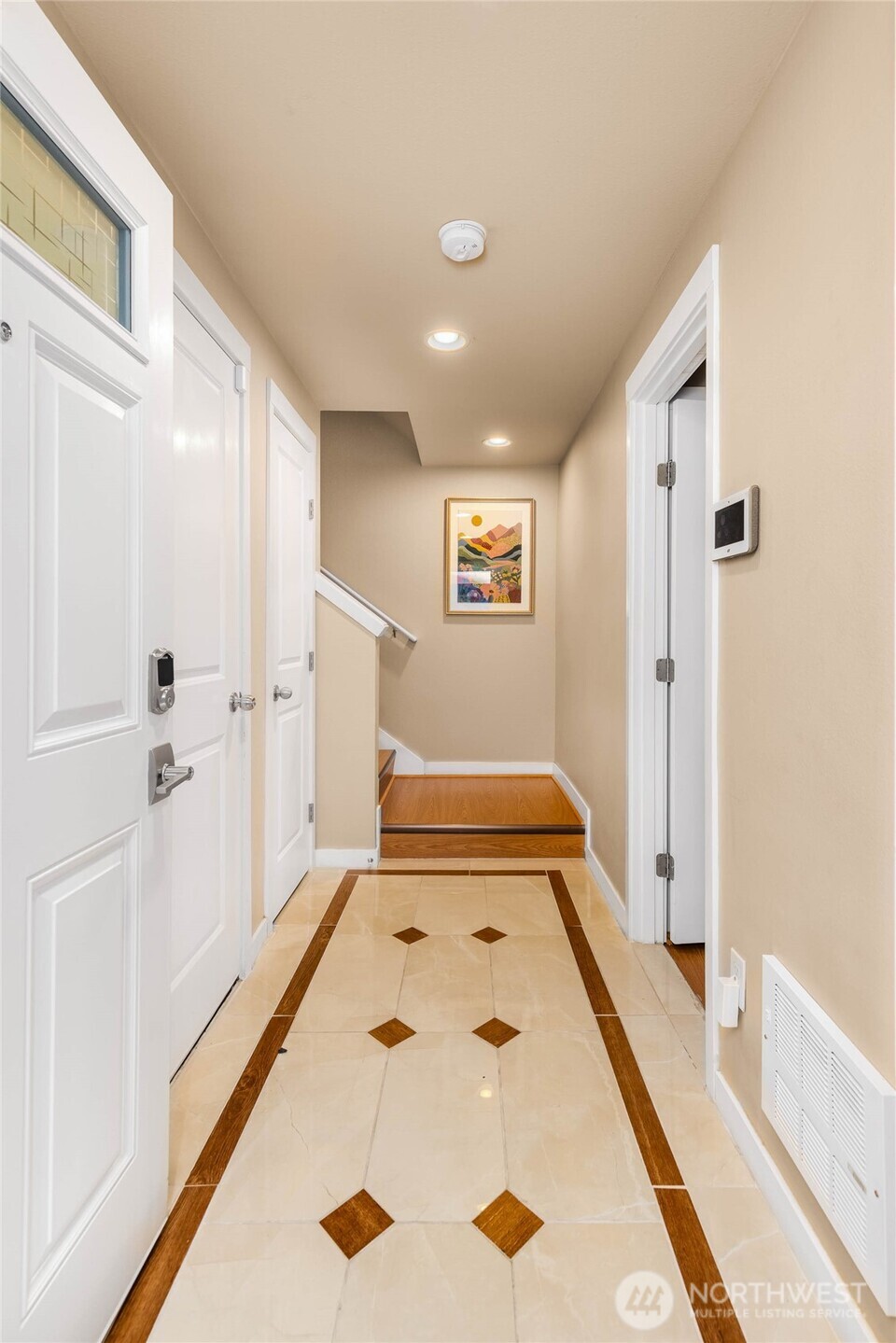 932 N 96th Street , Seattle, WA 98103