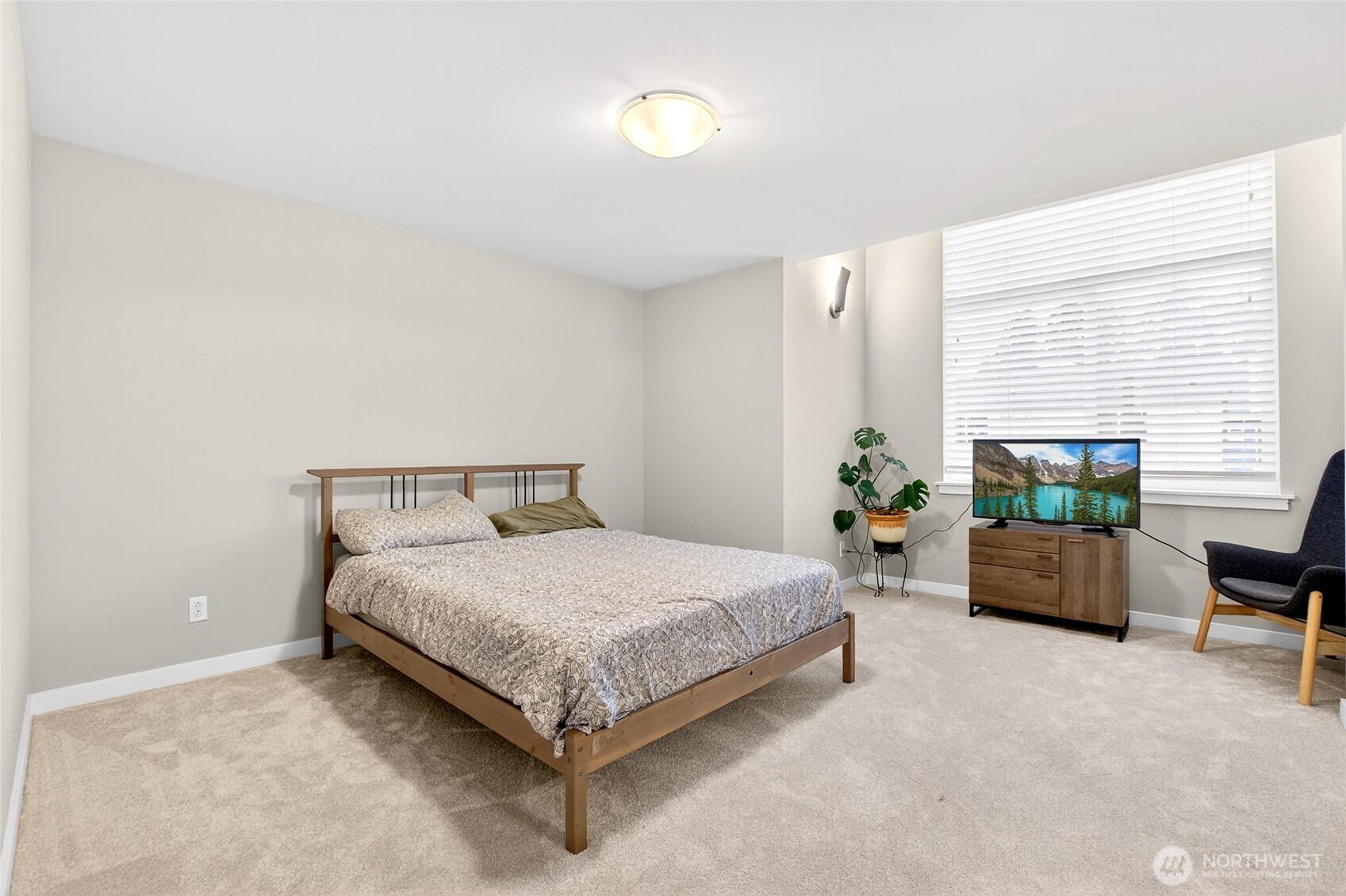22925 79th Place W #B, Edmonds, WA 98026