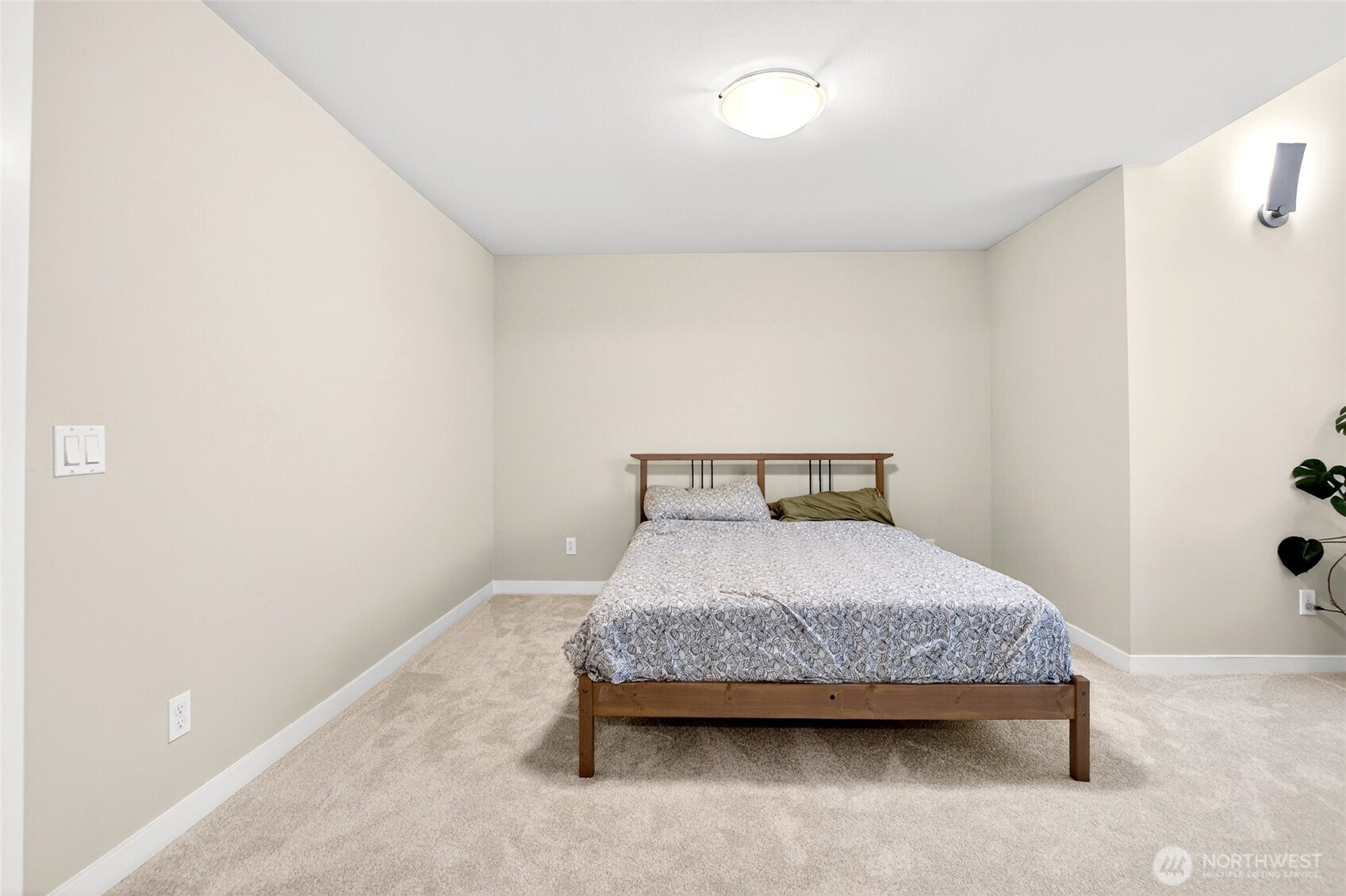 22925 79th Place W #B, Edmonds, WA 98026