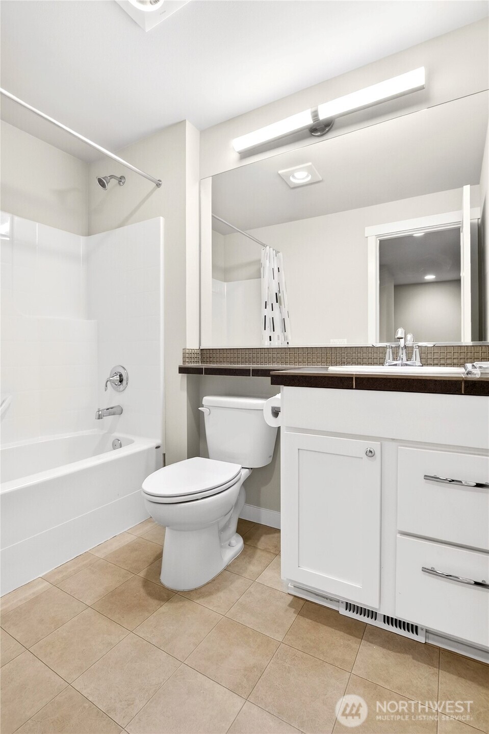 22925 79th Place W #B, Edmonds, WA 98026
