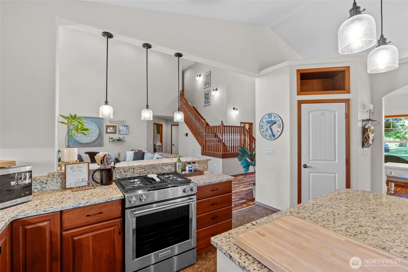 19838 Bear View Lane SW, Rochester, WA 98579