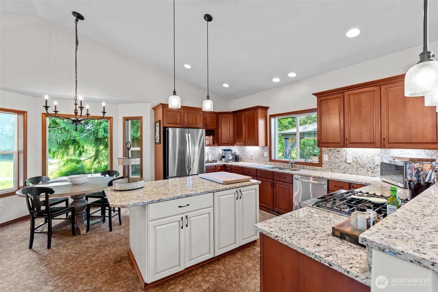 19838 Bear View Lane SW, Rochester, WA 98579