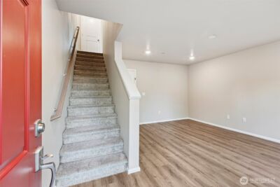 17411 118th Avenue Ct E #B, Puyallup, WA 98374-7809 - Photo 4