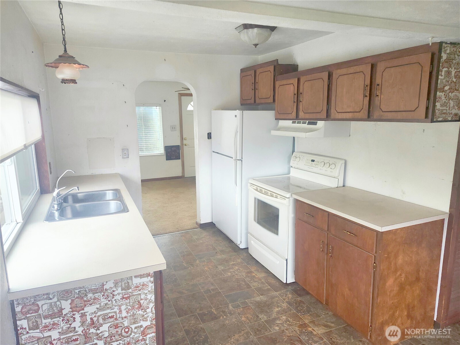 7552 E F Street , Tacoma, WA 98404-1050