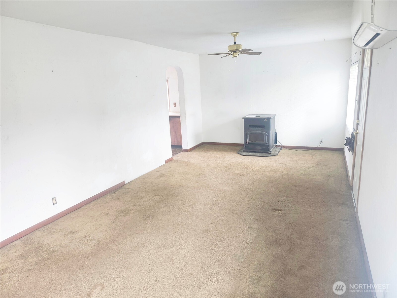 7552 E F Street , Tacoma, WA 98404-1050