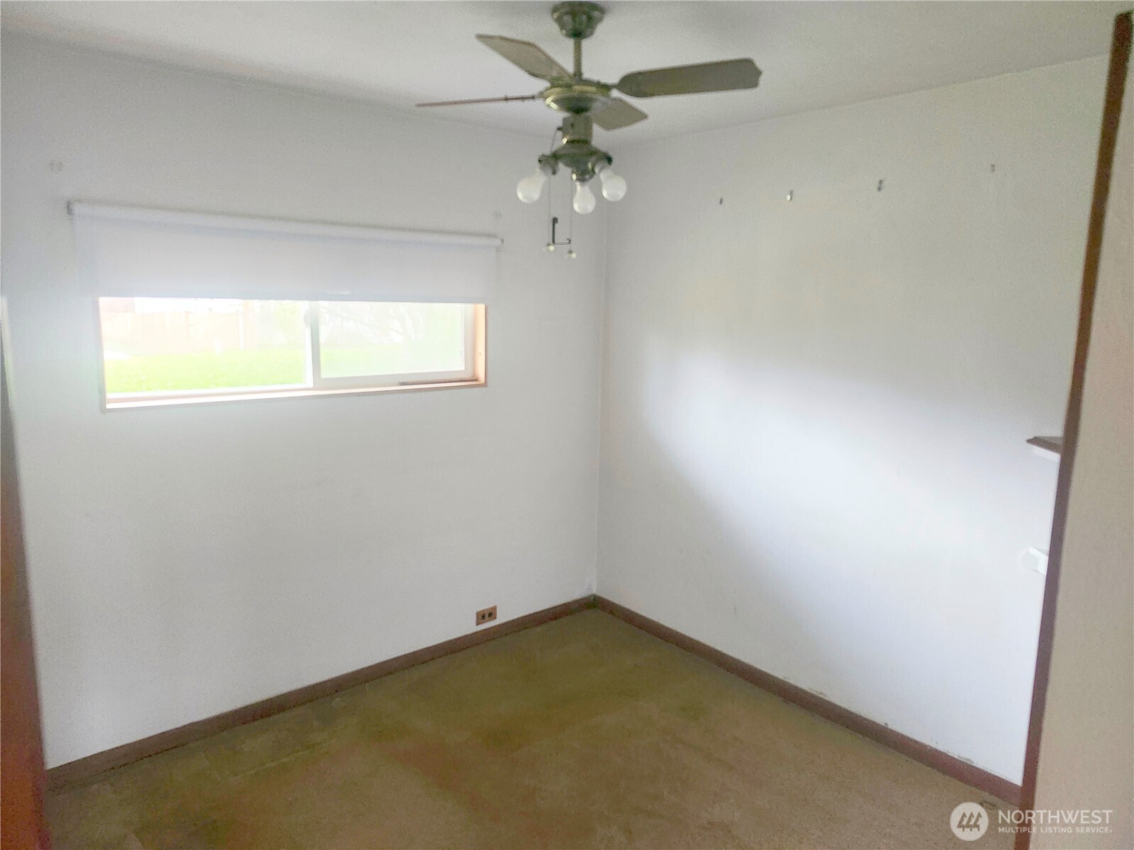 7552 E F Street , Tacoma, WA 98404-1050