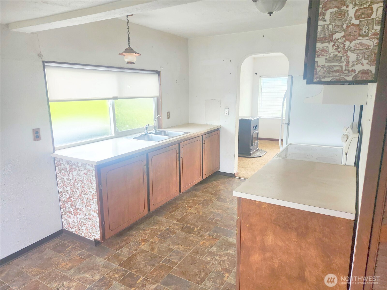 7552 E F Street , Tacoma, WA 98404-1050