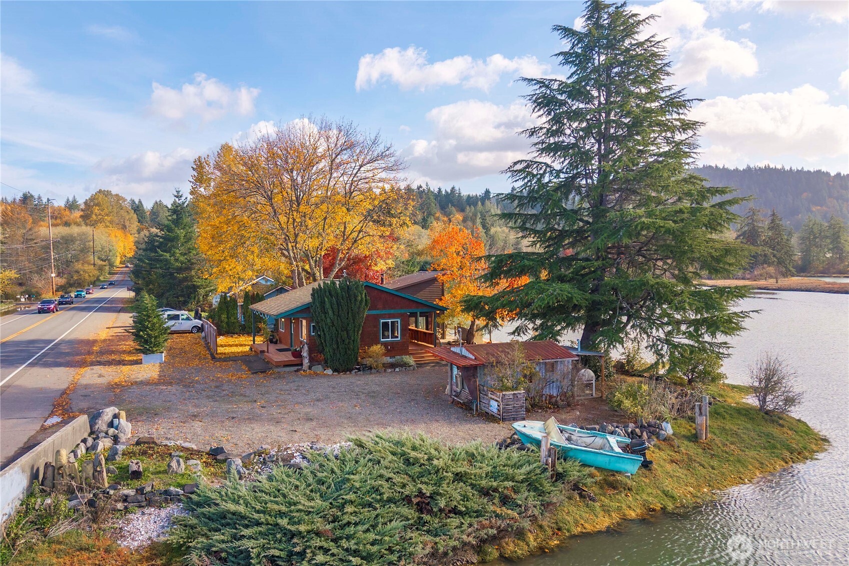 5025 Mud Bay Road NW, Olympia, WA 98502-1734