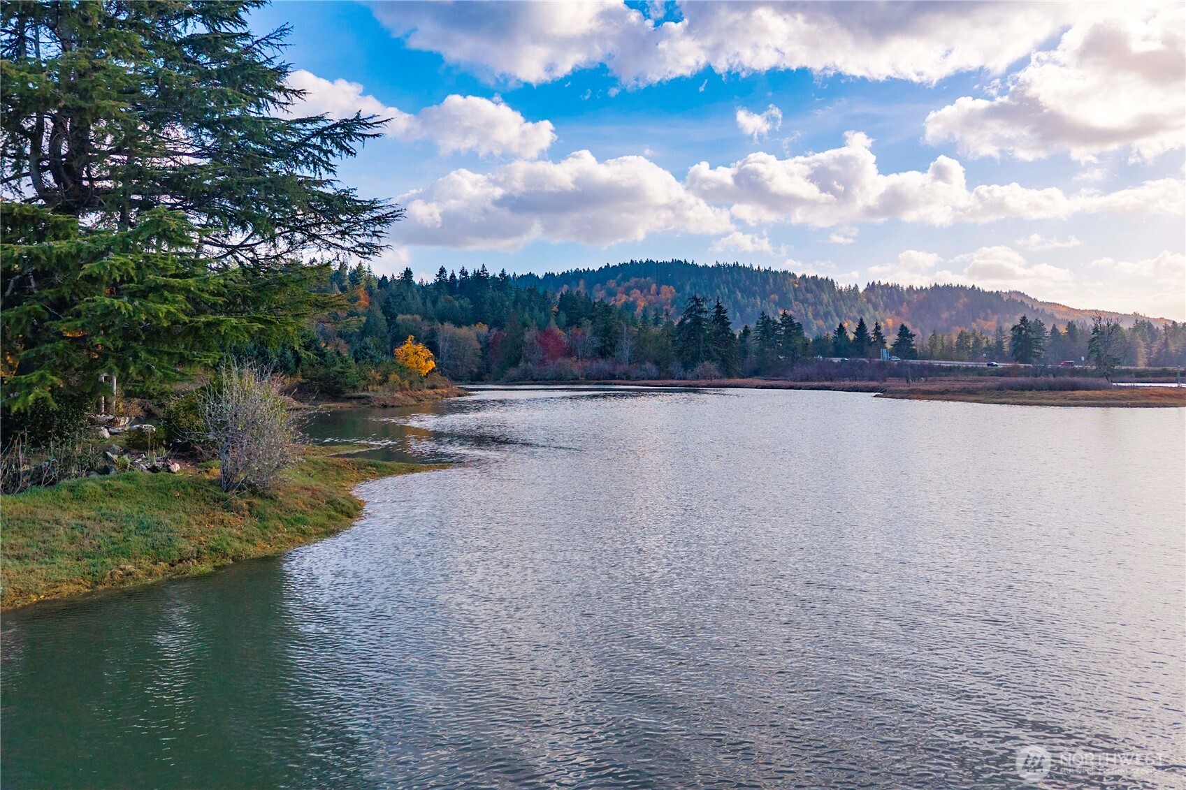 5025 Mud Bay Road NW, Olympia, WA 98502-1734