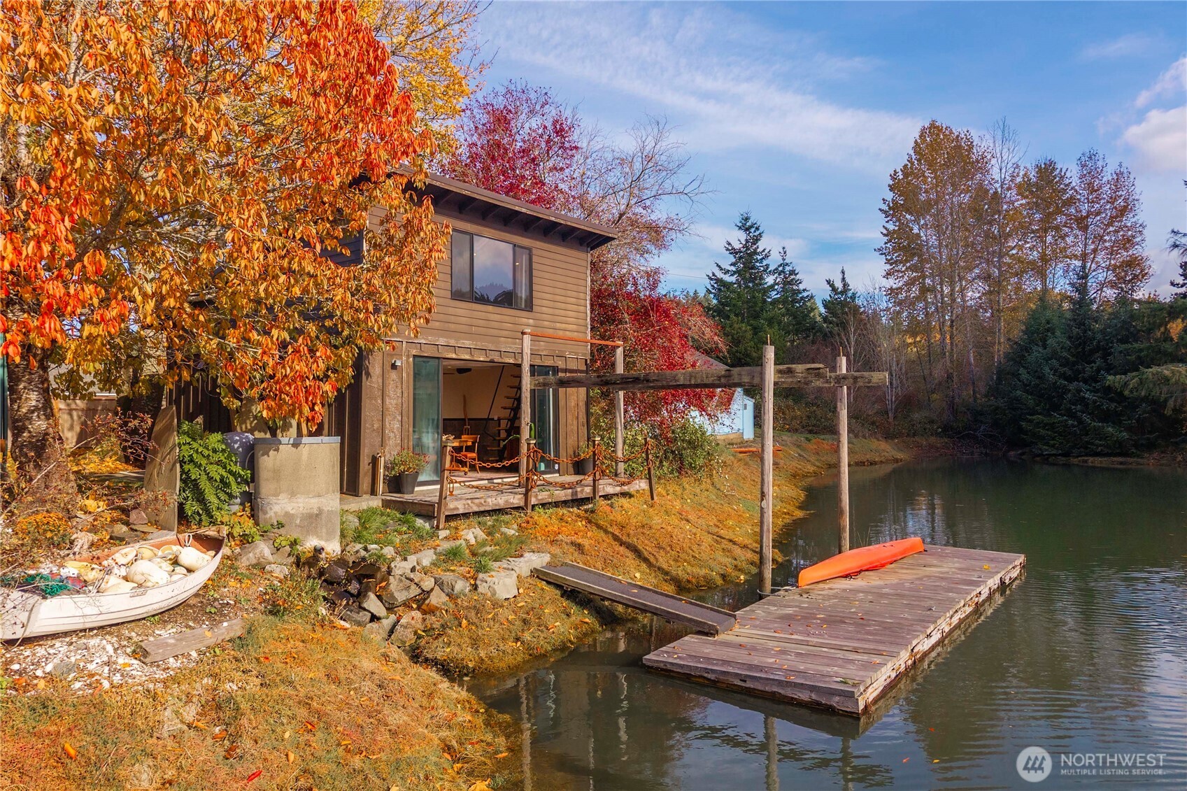 5025 Mud Bay Road NW, Olympia, WA 98502-1734