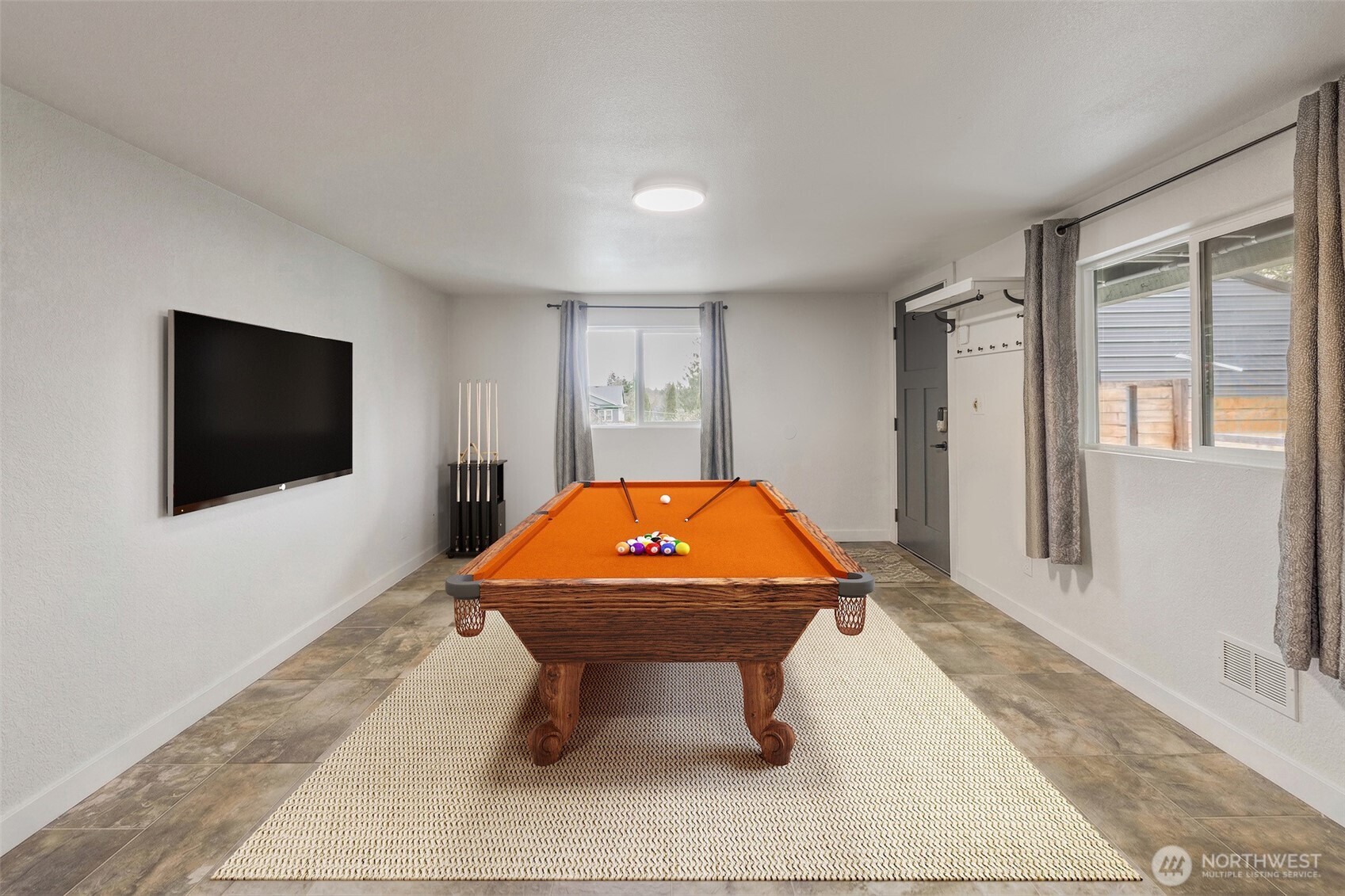 25710 Pacific St , Black Diamond, WA 98010