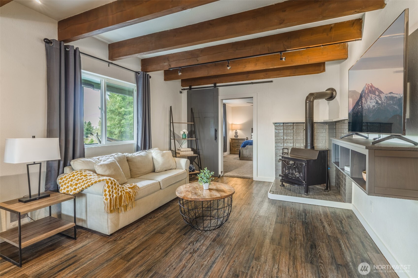 25710 Pacific St , Black Diamond, WA 98010