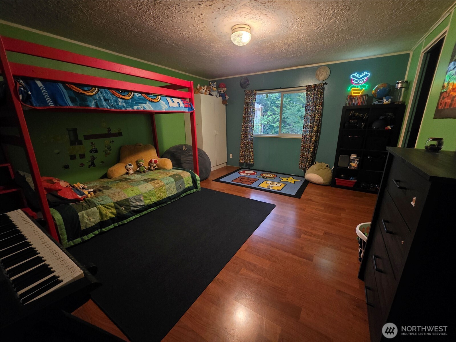 42 W Wildwood Lane , Brinnon, WA 98320