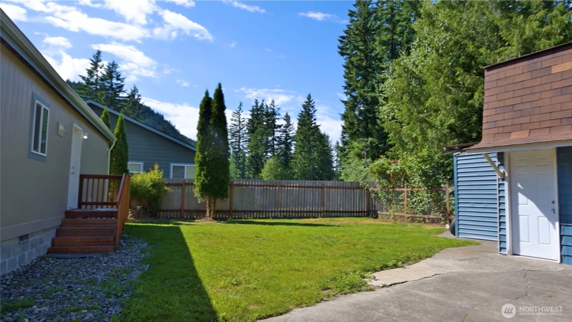 6236 Azure Way , Maple Falls, WA 98266