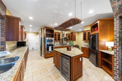 6608 Ivy Street , Anacortes, WA 98221-8263 - Photo 15