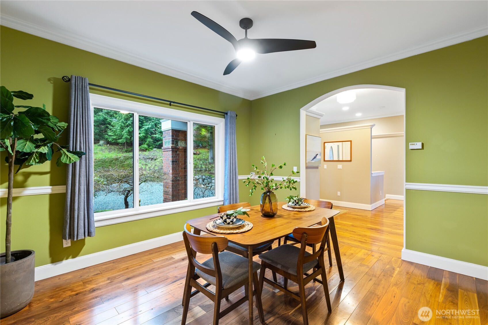 6608 Ivy Street , Anacortes, WA 98221-8263