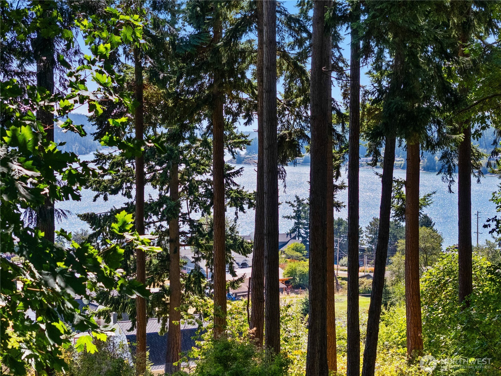 6608 Ivy Street , Anacortes, WA 98221-8263