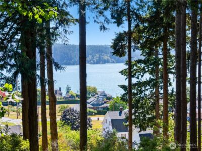 6608 Ivy Street , Anacortes, WA 98221-8263 - Photo 40