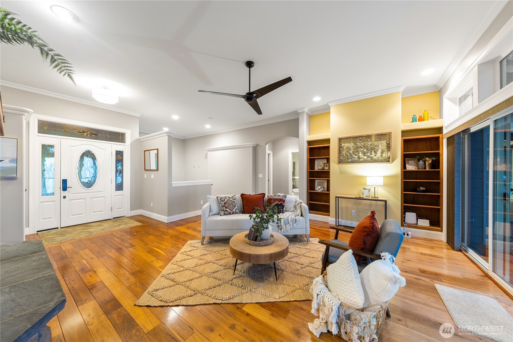 6608 Ivy Street , Anacortes, WA 98221-8263