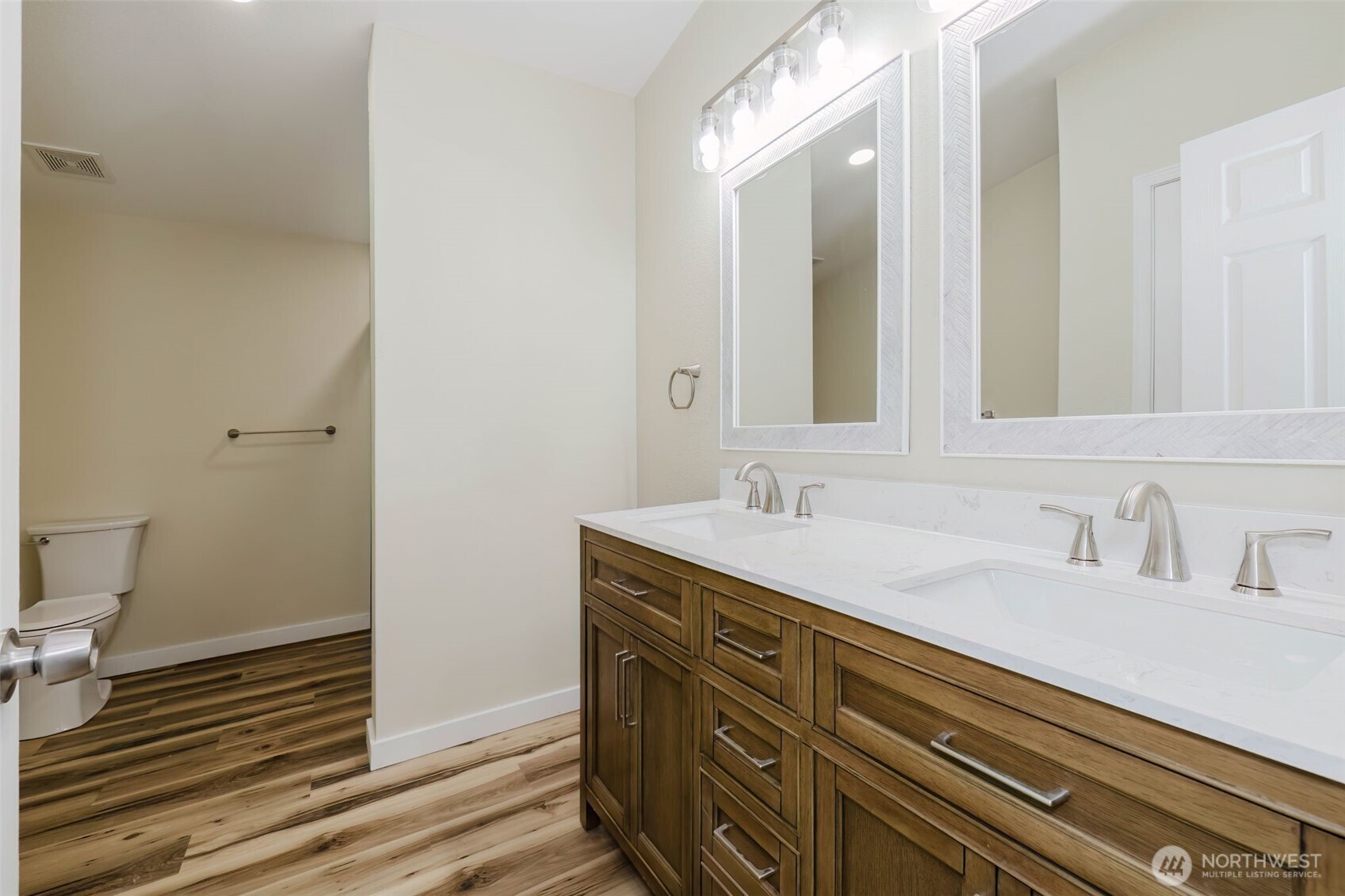 40 E Dogwood Place , Shelton, WA 98584