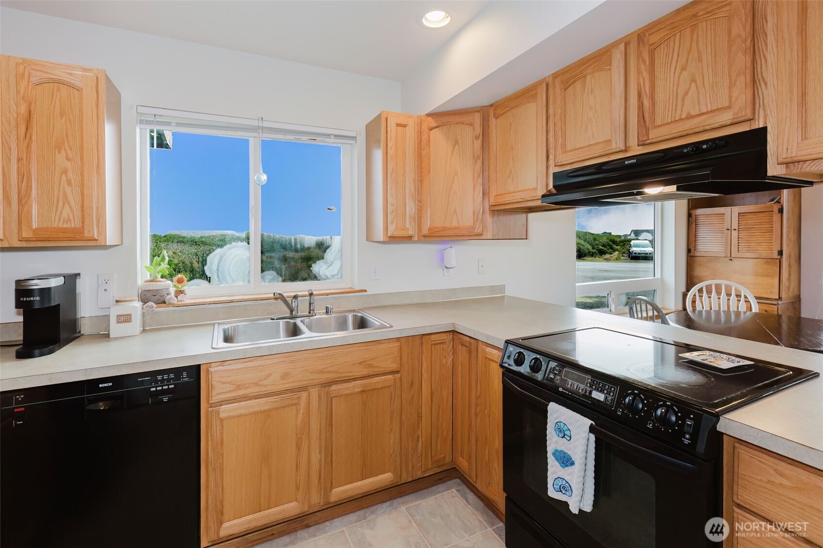 1272 Cutlass Court , Ocean Shores, WA 98569