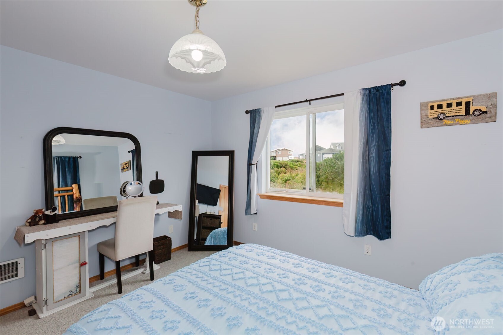 1272 Cutlass Court , Ocean Shores, WA 98569