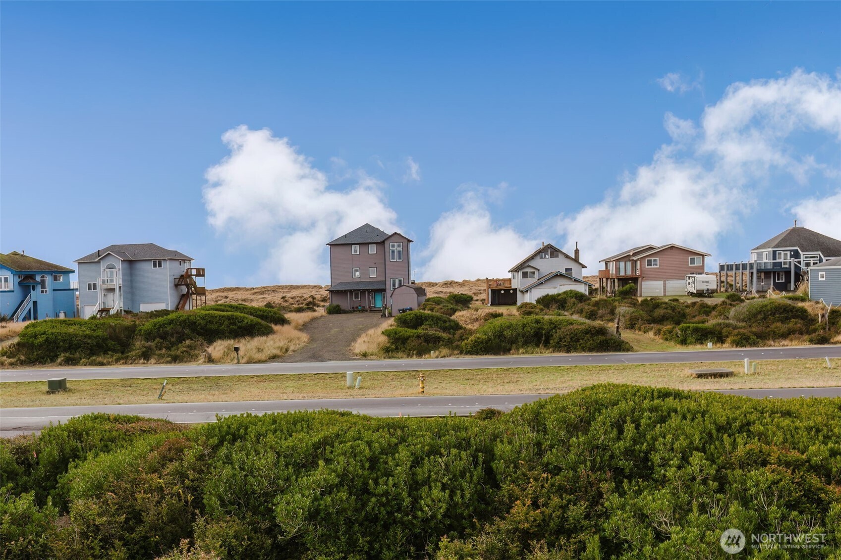 1272 Cutlass Court , Ocean Shores, WA 98569