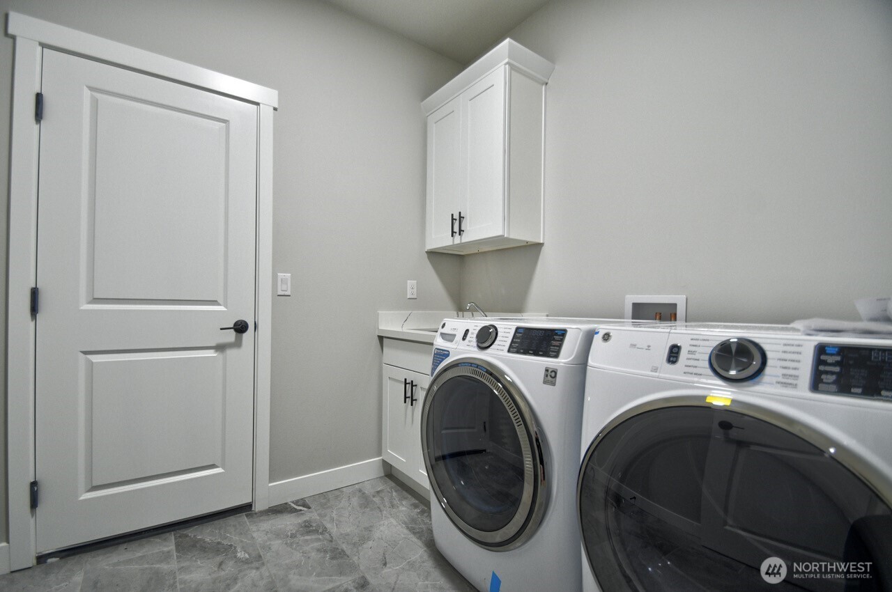 900 Barbara Lane , Centralia, WA 98531